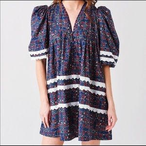 Brand new with tags Hunter Bell dress! This is their most popular body dress!